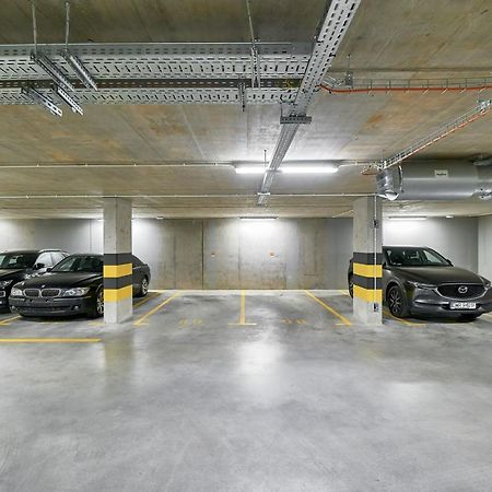 Exclusive Apartments Gwiazdzista With Free Garage Wroclaw By Noclegi Renters Exterior photo
