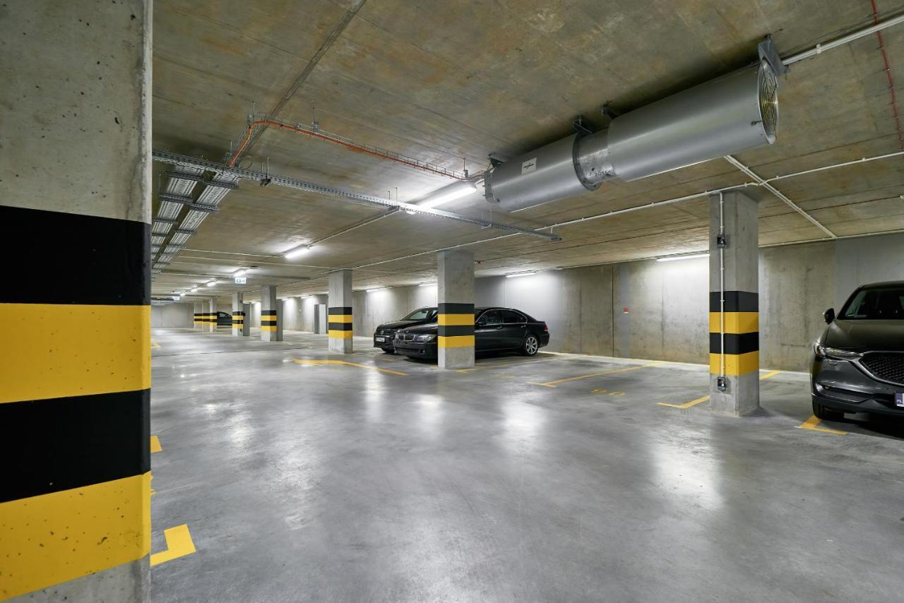 Exclusive Apartments Gwiazdzista With Free Garage Wroclaw By Noclegi Renters Exterior photo
